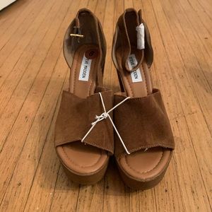 Steve Madden Wedges brand new